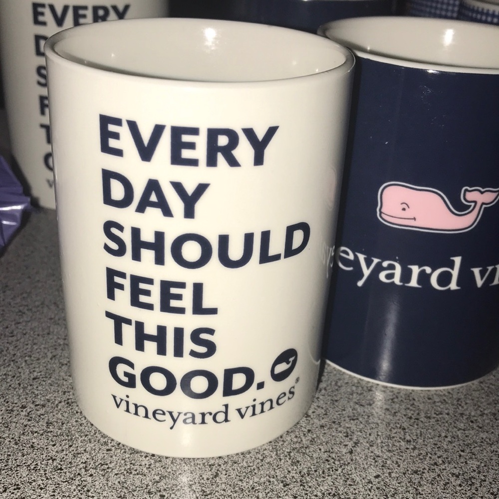 Vineyard Vines for Target Summer Scent candle new - Picture 1 of 3